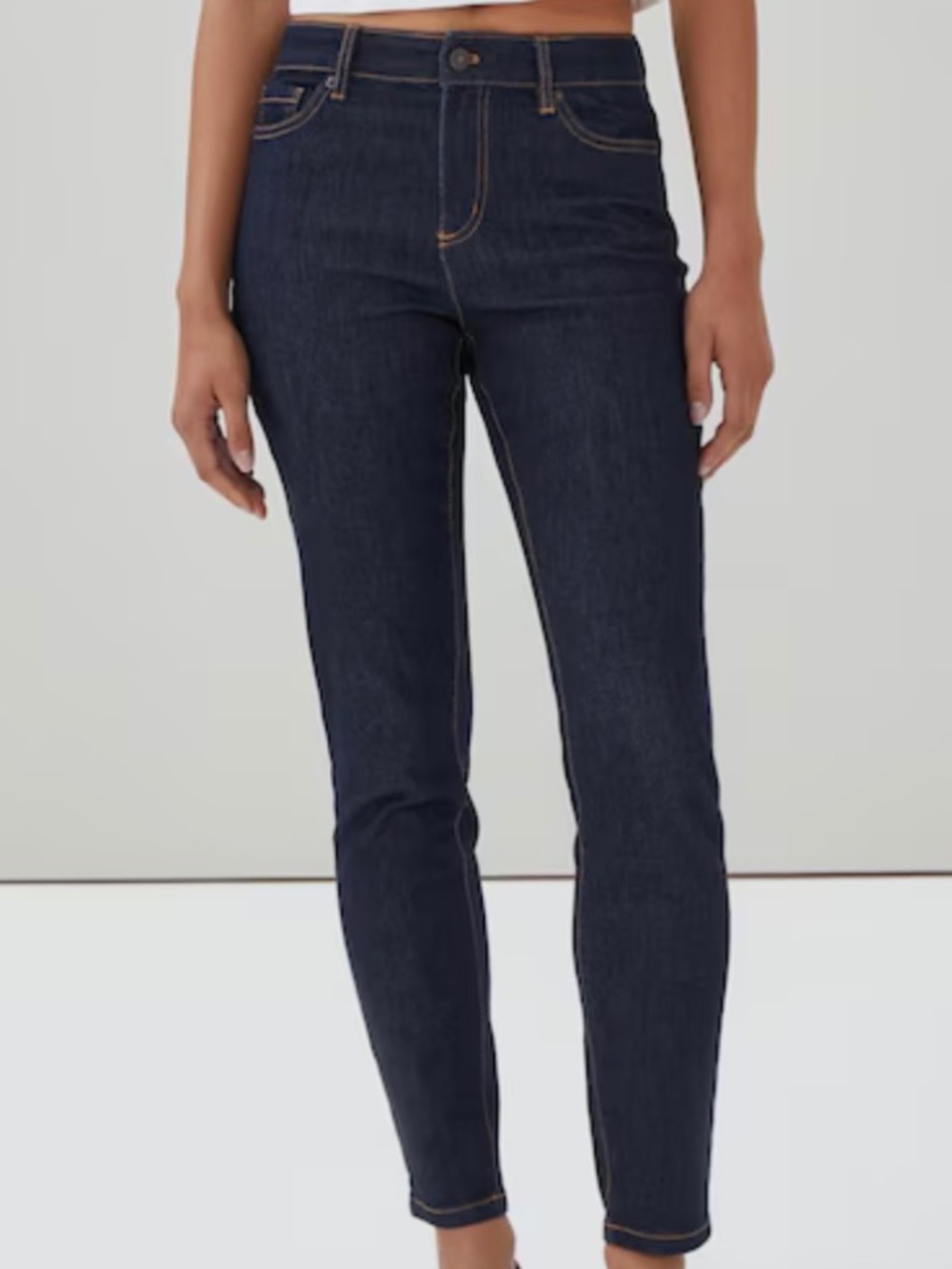 EUC Joe Fresh Dark Rinse Classic Slim Fit Stretchy Skinny Jeans Size 6